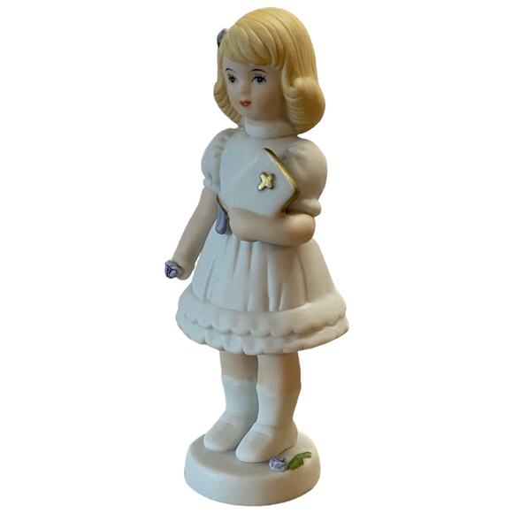 Enesco Growing Up Girls Blonde Communion Confirmation 4.5" Figurine 515809 NIB - Picture 5 of 11